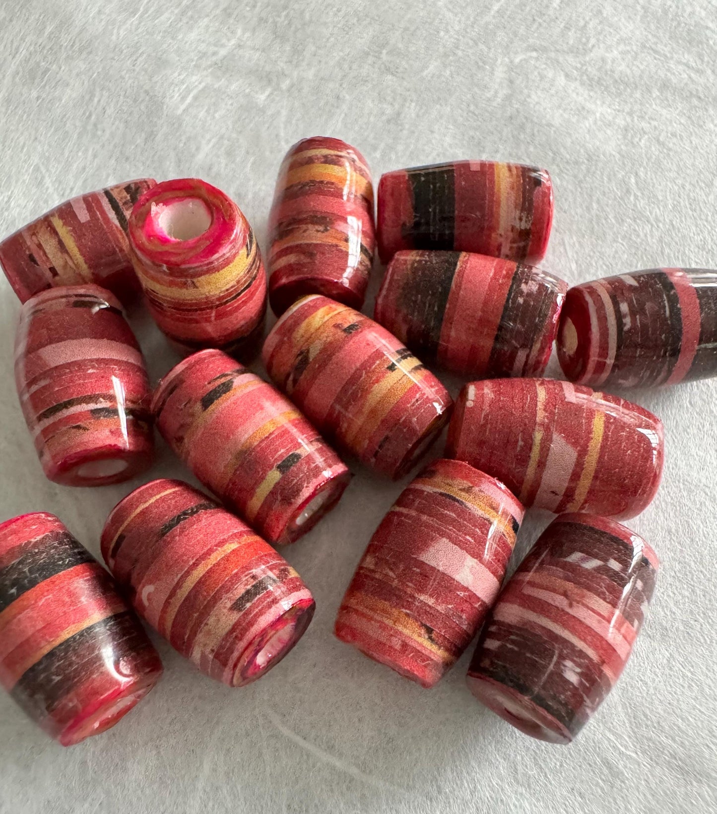 Paper Beads Waterproof Pink For DIY Crafts Jewelry Curtain Ties Garland